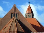 Daken achterzijde kerk en toren.
<br/>
Gert-Jan Lobbes, 2017